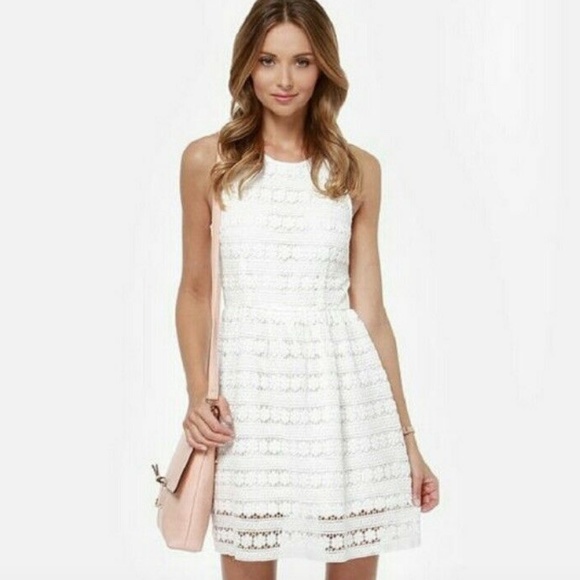 BB Dakota Dresses & Skirts - BB Dakota Andree White Lace Dress, Small 4